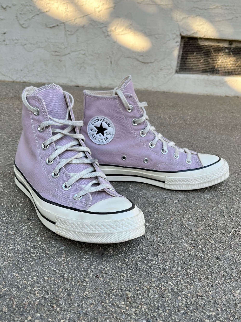 Converse Chuck 70 High Top Himalayan Salt Sneakers Women’s 8 - Picture 2 of 10
